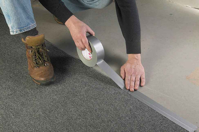 3M 7000028933 3M™ Heavy Duty Duct Tape 3939, Silver, 48 mm x 54.8 m, 9.0 mil, 24 Roll/Case, Individually Wrapped Conveniently Packaged