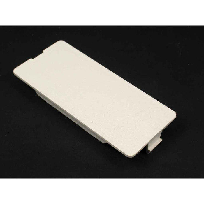 Wiremold 5507 Series Blank Faceplate - Ivory Plastic 4.233" x 1.891"