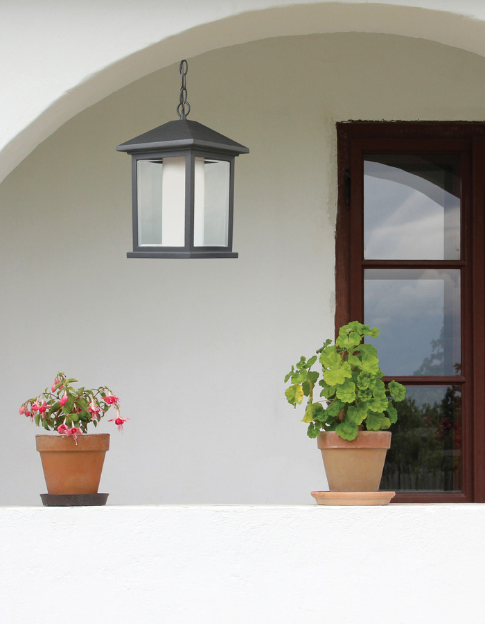 523CHM Lifestyle Image 523CHM Lifestyle Image