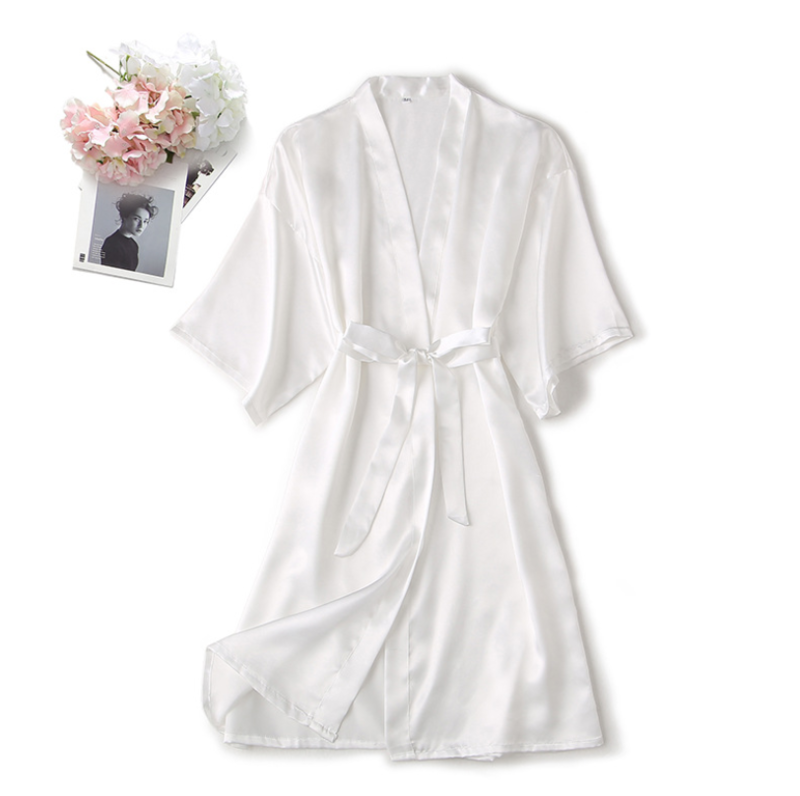 White Bride Dressing Gown Elegant Bomboniere