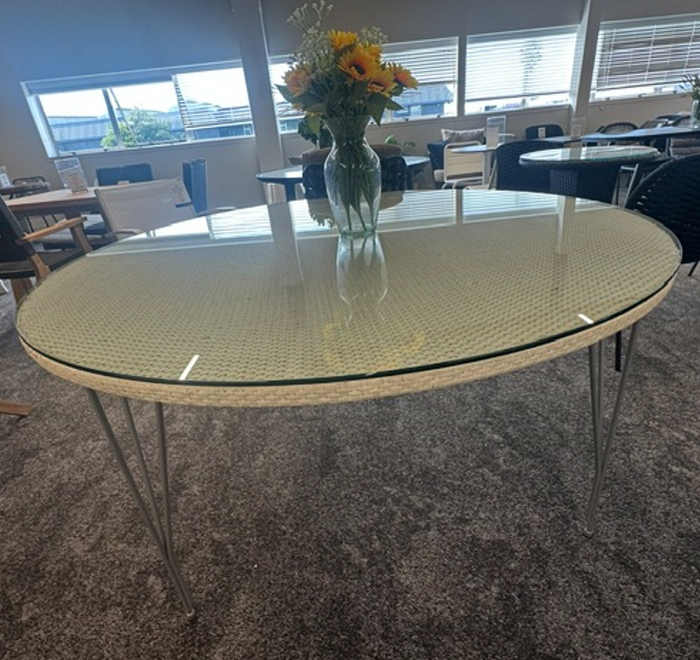 Jupiter 1.5m Diameter  table in White, picture shown is dark due to lighting, in reality the white colour is a warm white