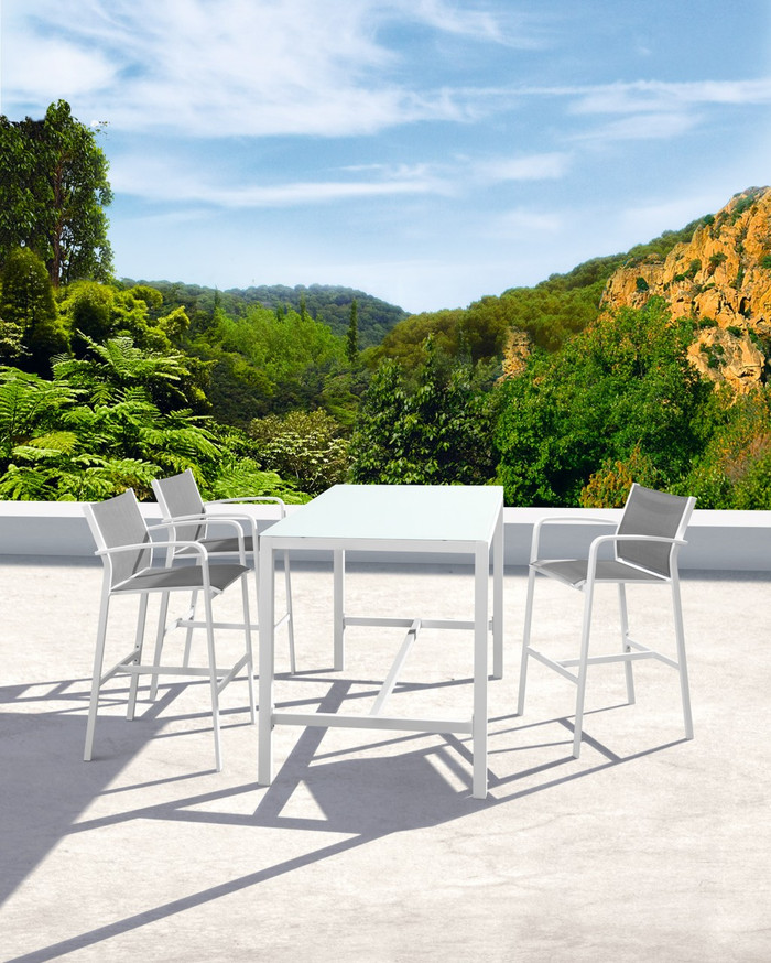 picture for illustration only. Actual colour options vary.