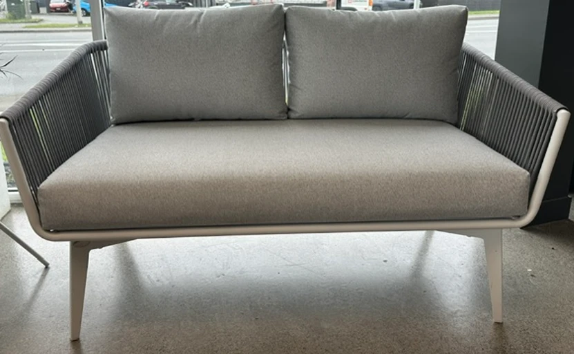 The Diva 137cm outdoor sofa is made from outdoor rope with powder-coated aluminium frame and Couturetex acrylic fabric. Compact yet comfortable. 
Fresh appearance and attractive.