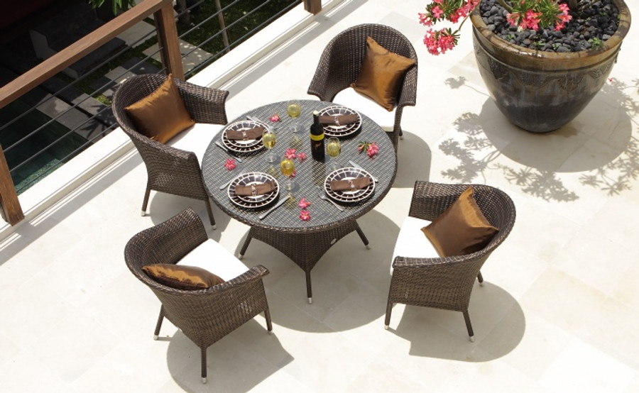 THE IMAGE IS INDICATIVE OF THE TABLE ONLY
**SAN REMO CHAIRS ARE SOLD SEPARATELY**