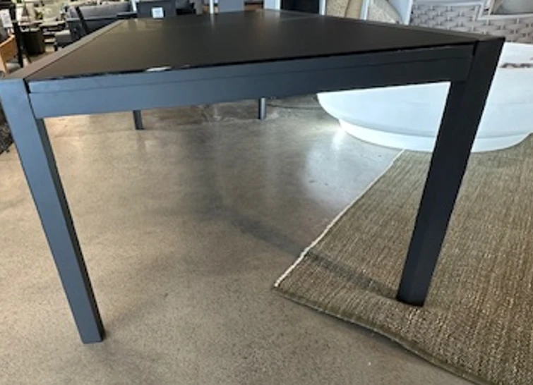 End view of Themis table, closed