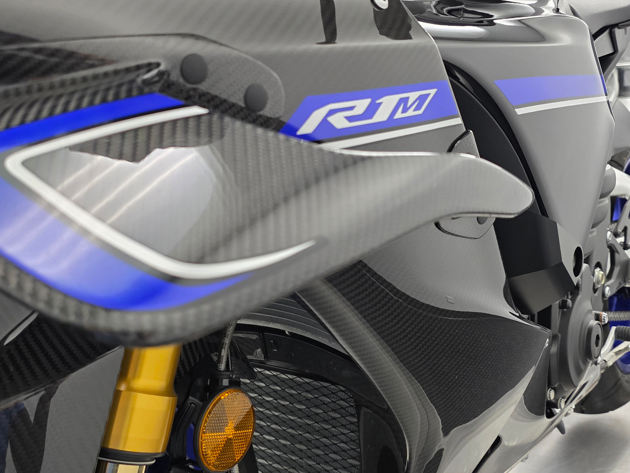 マフラー ヤマハ YZF R1 MT10 FZ10用 スリップオンサイレンサー