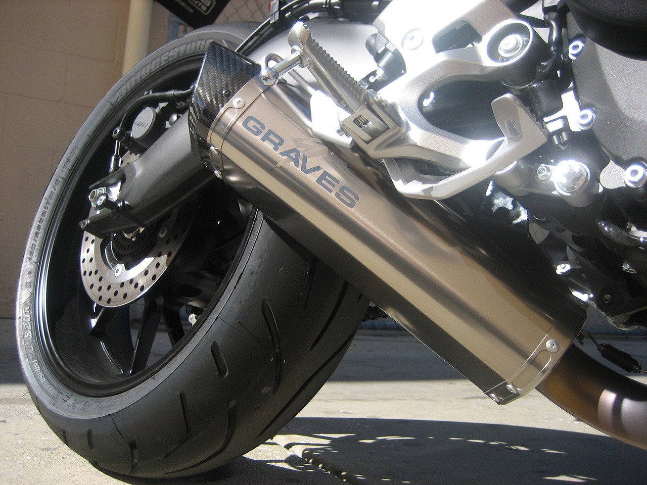 Graves Motorsports Yamaha XSR900 FZ09 FJ09 Full Titanium Exhaust