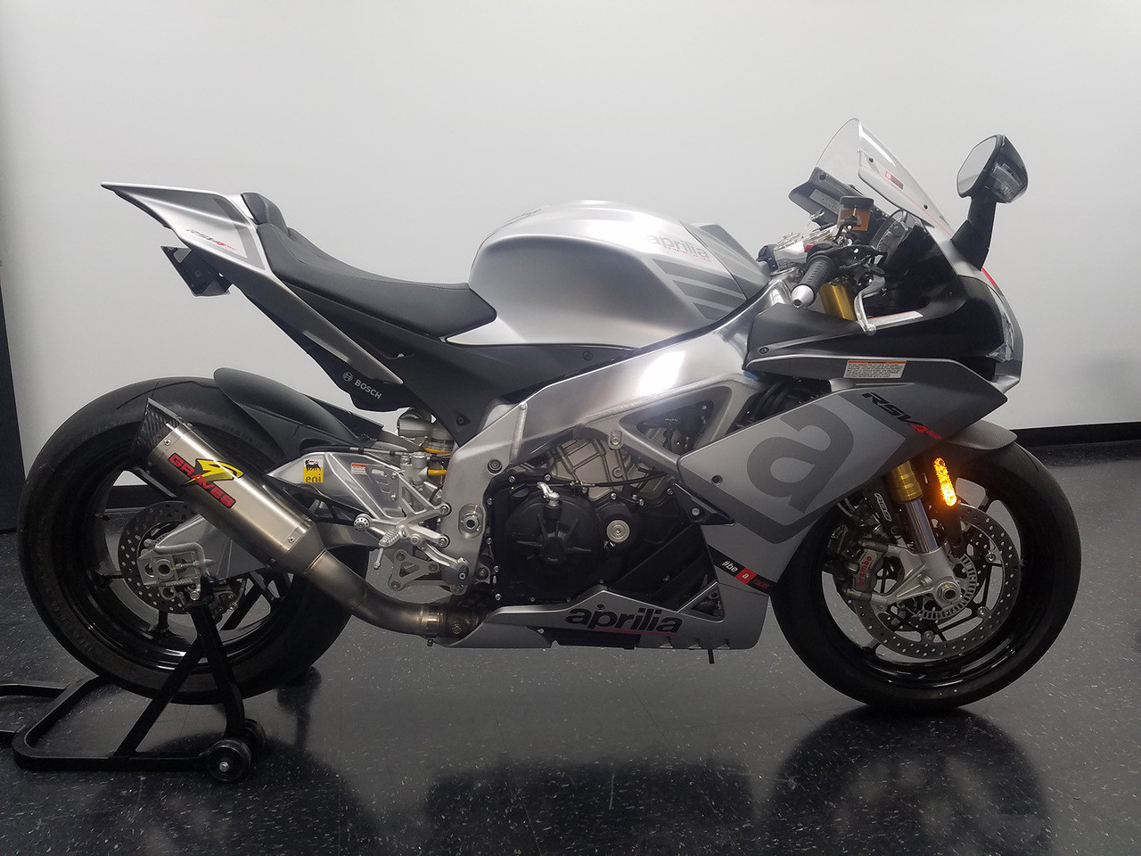 mame Graves Motorsports Aprilia RSV4 RR / RF Cat Eliminator Exhaust