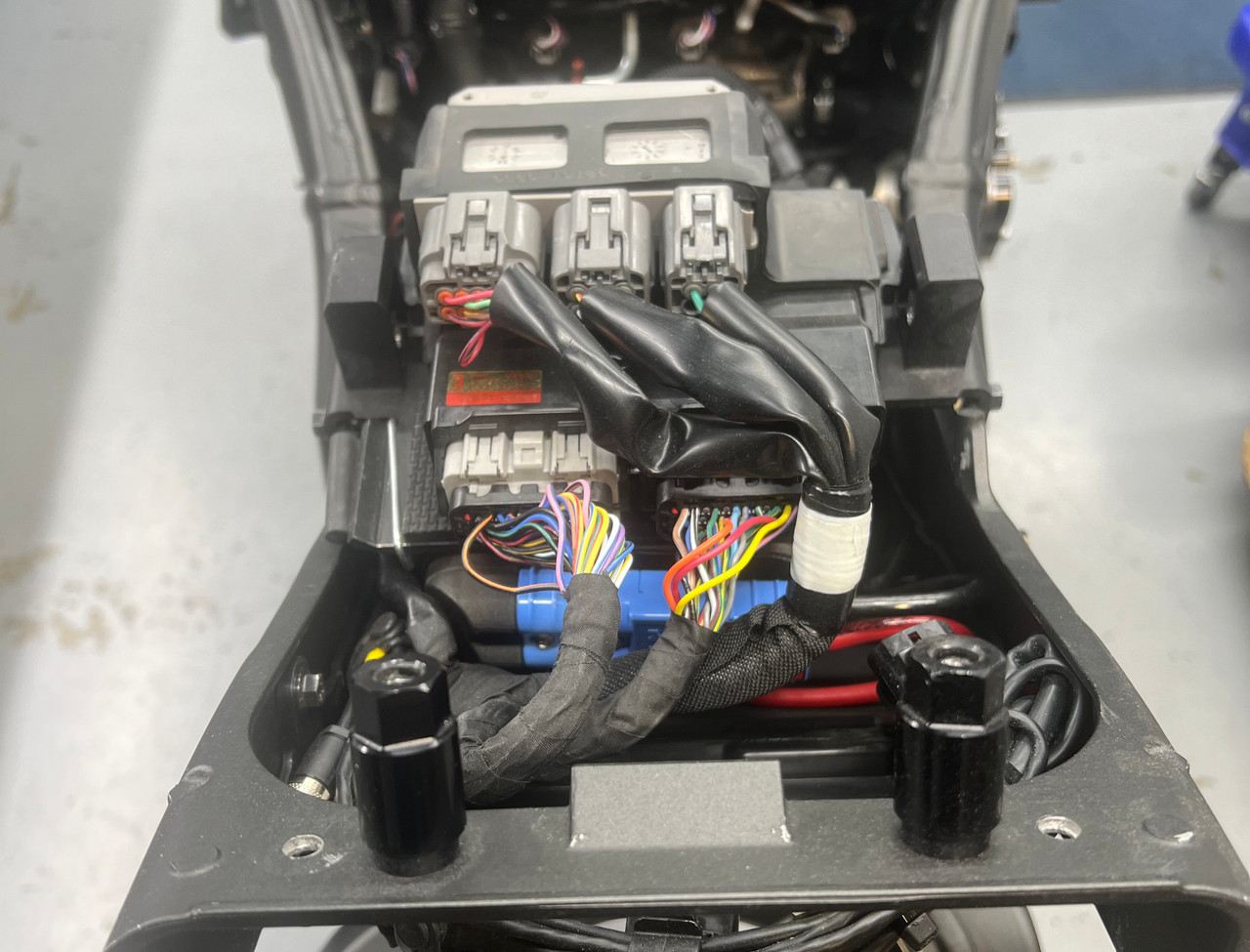 Kawasaki ZX-6R Seat + Battery + Ecu Mounting Tray (2024 +)