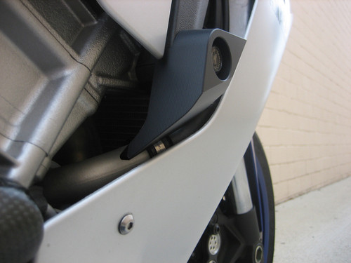 Graves Motorsports Yamaha R1 FZ10 MT-10 Frame Sliders