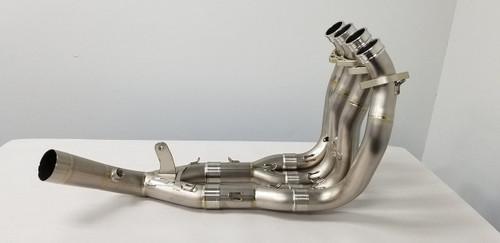 Graves Motorsports Yamaha R1 Full Titanium Exhaust System with Carbon 200mm Silencer