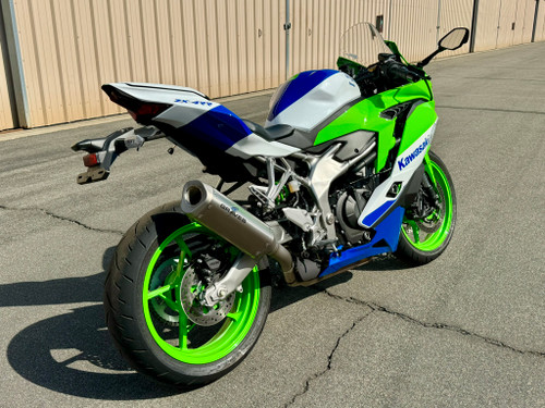 ヒロ Kawasaki ZX-4RR ZX-4R Cat-Back Slip-on Titanium Exhaust