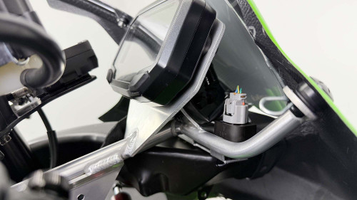 Graves Motorsports Yamaha R1 Fairing Bracket - Standard Tach 1998-1999