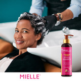 Mielle Pomegranate & Honey Moisturizing Shampoo can produce rich foam