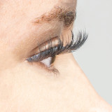 The effect of wearing of Kate - Premium Synthetic High Volume Lash Set