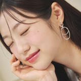 Model with ROMAND Dewyful Water Tint 13 Custard Mauve