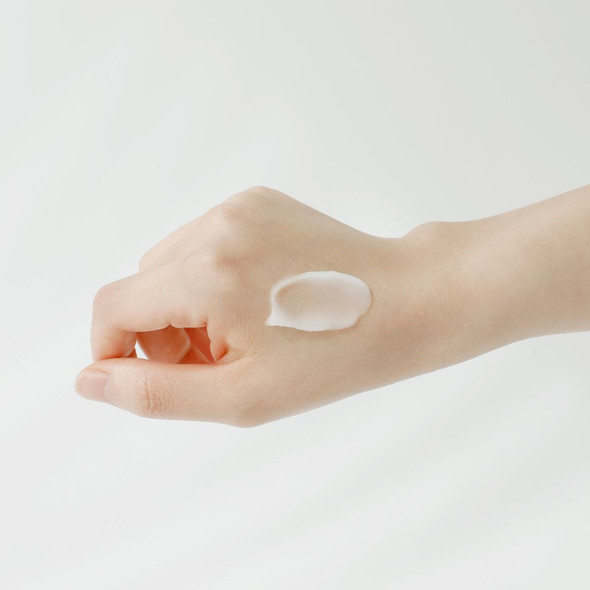 Gommage texture of Beauty of Joseon Apricot Blossom Peeling Gel