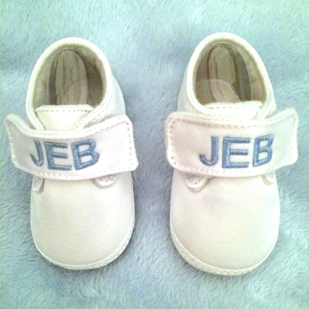 monogrammed baby shoes