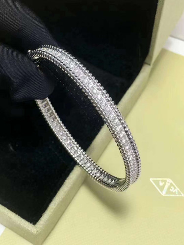 Platinum Moissanite Perlée Bracelet, 1 Row bracelets Chez Judy Platinum Moissanite Perlée Bracelet, 1 Row bracelets Chez Judy