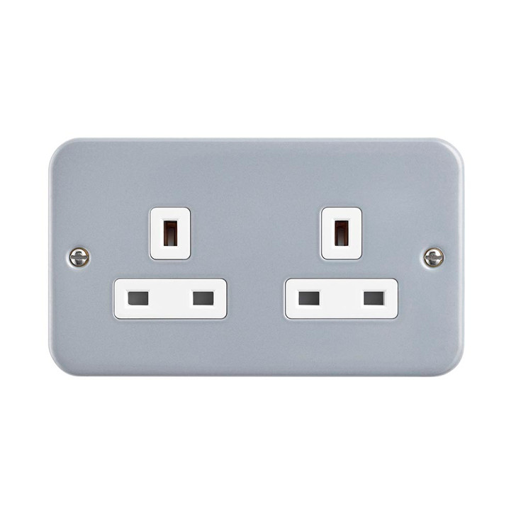 Metal Clad 13A 2G SP Unswitched Socket