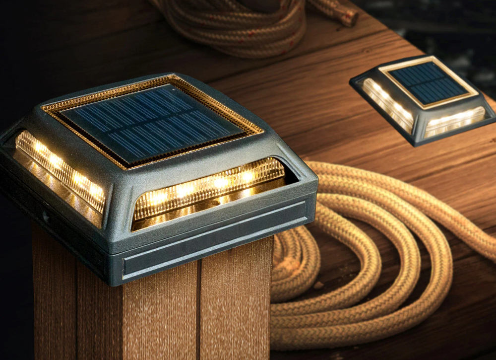 Muskoka Universal Solar Dock/Deck & Post Cap Light Main