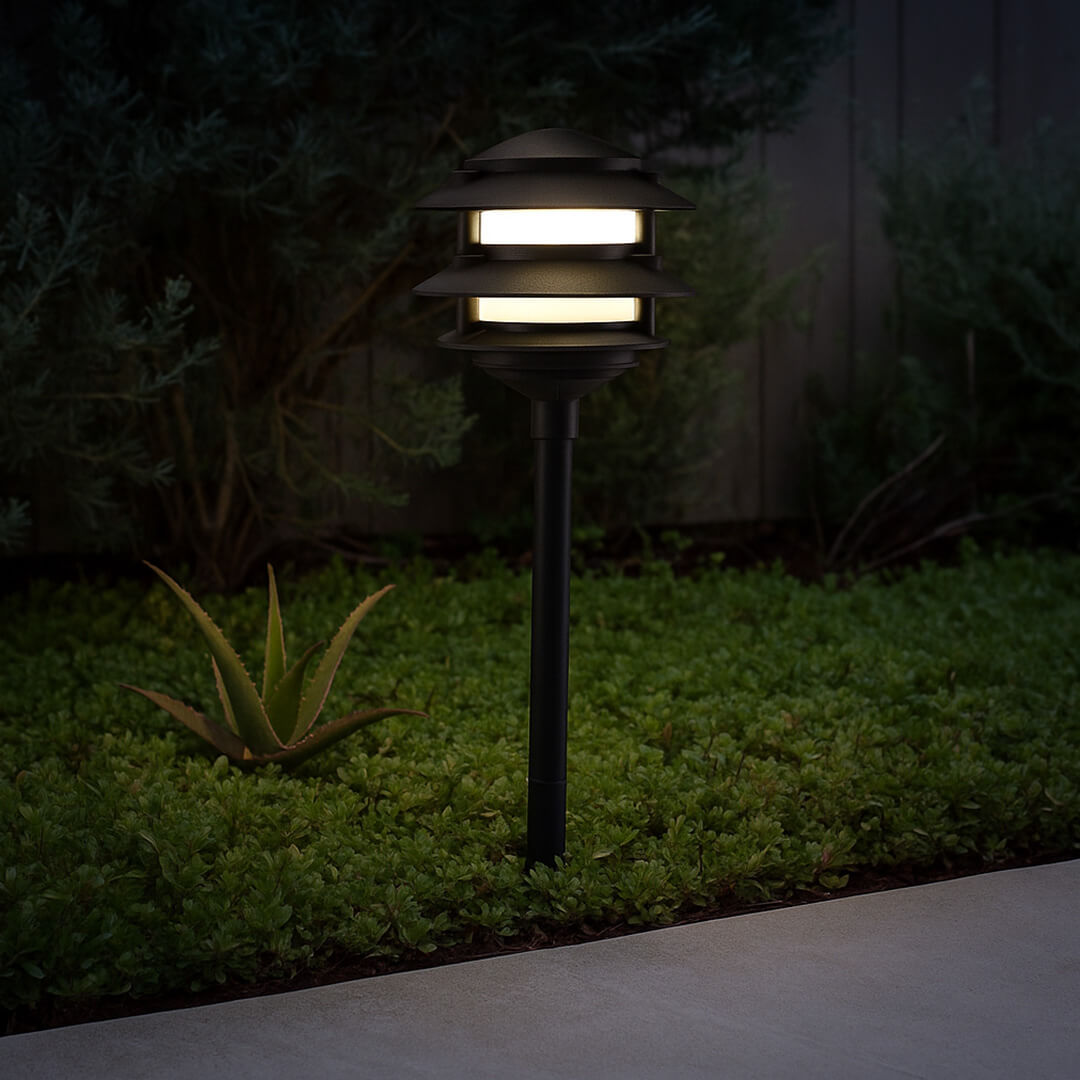 12V / 120V Cast Aluminum 3 Tier Pagoda Pathway Area Light w/ Clear Glass PAT3R