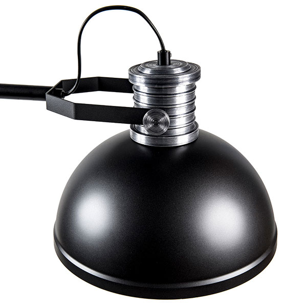 Close Up Black Shade