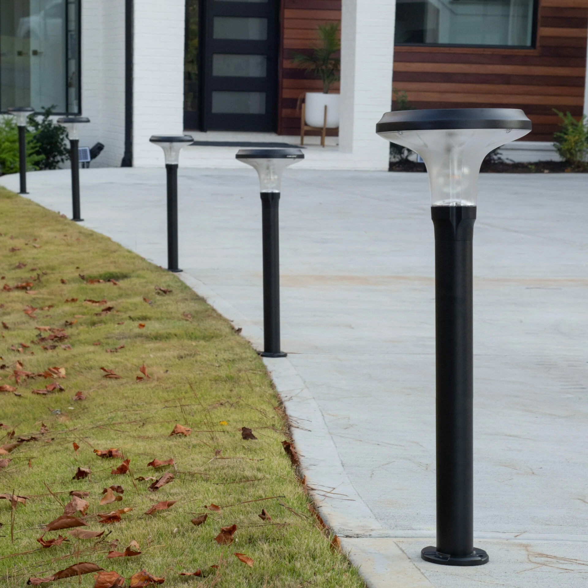 Vantage Bollard Solar Pathway Light