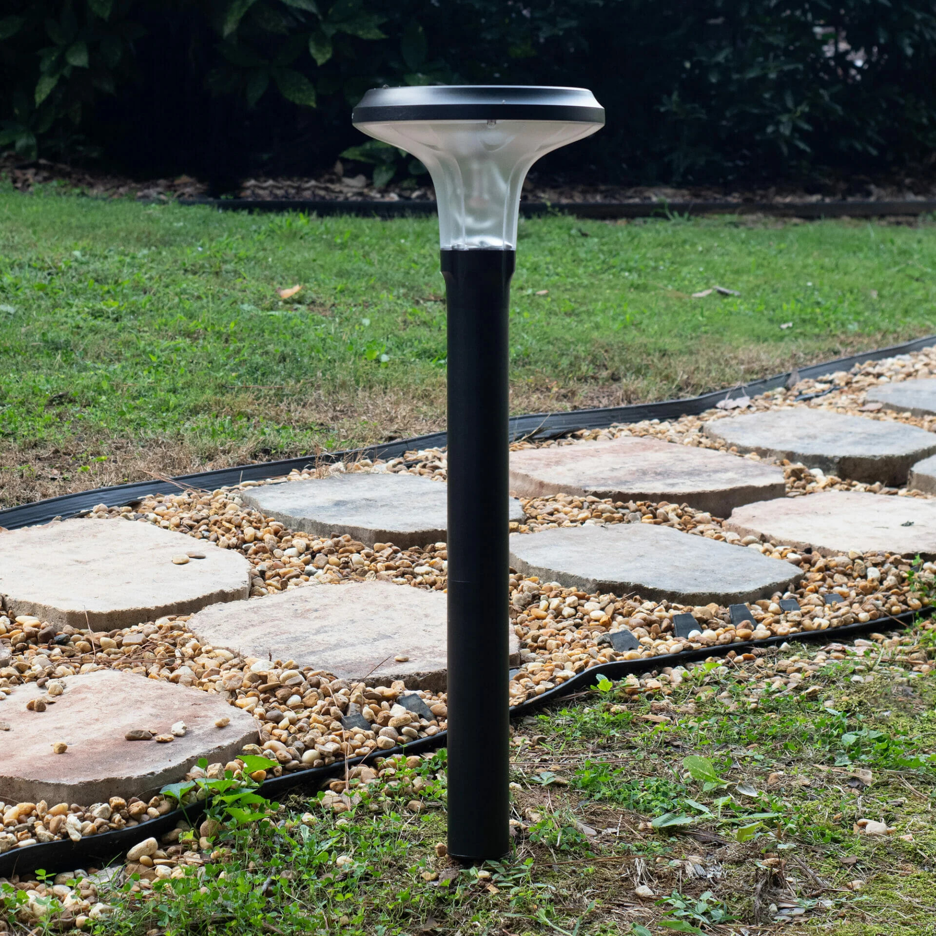 Vantage Bollard Solar Pathway Light