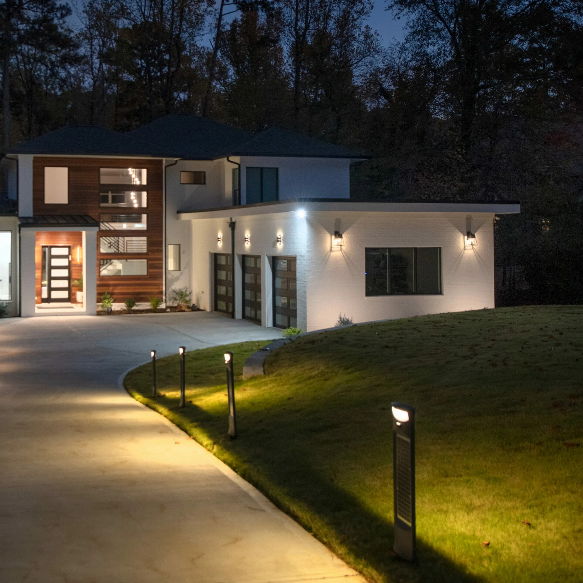 Solar Pillar Commercial Bollard