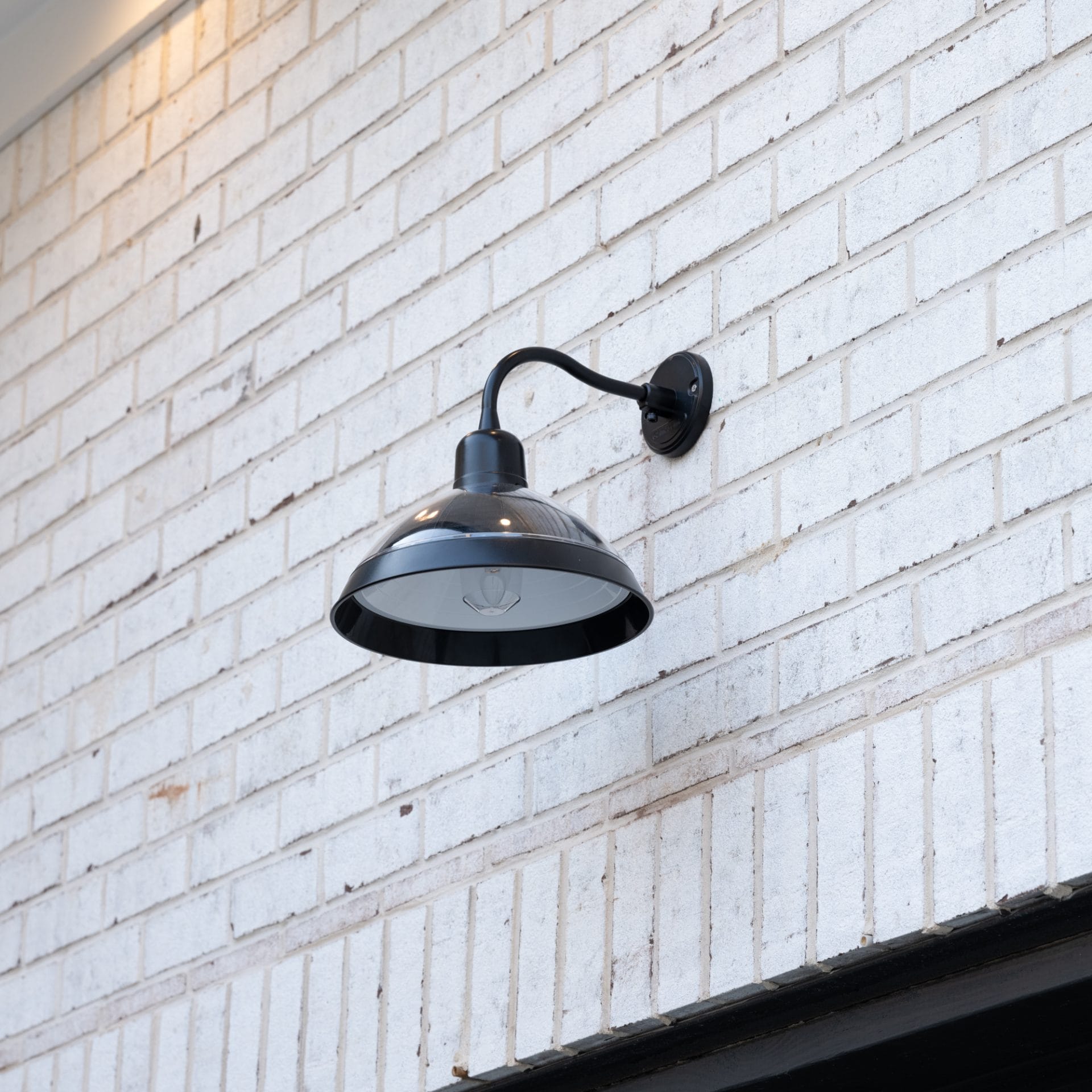 Carriage Solar Barn Wall Light