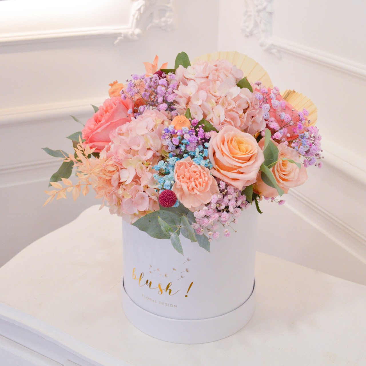 Blush! Livraison de boîte de fleurs fraîches premium - Floralbox