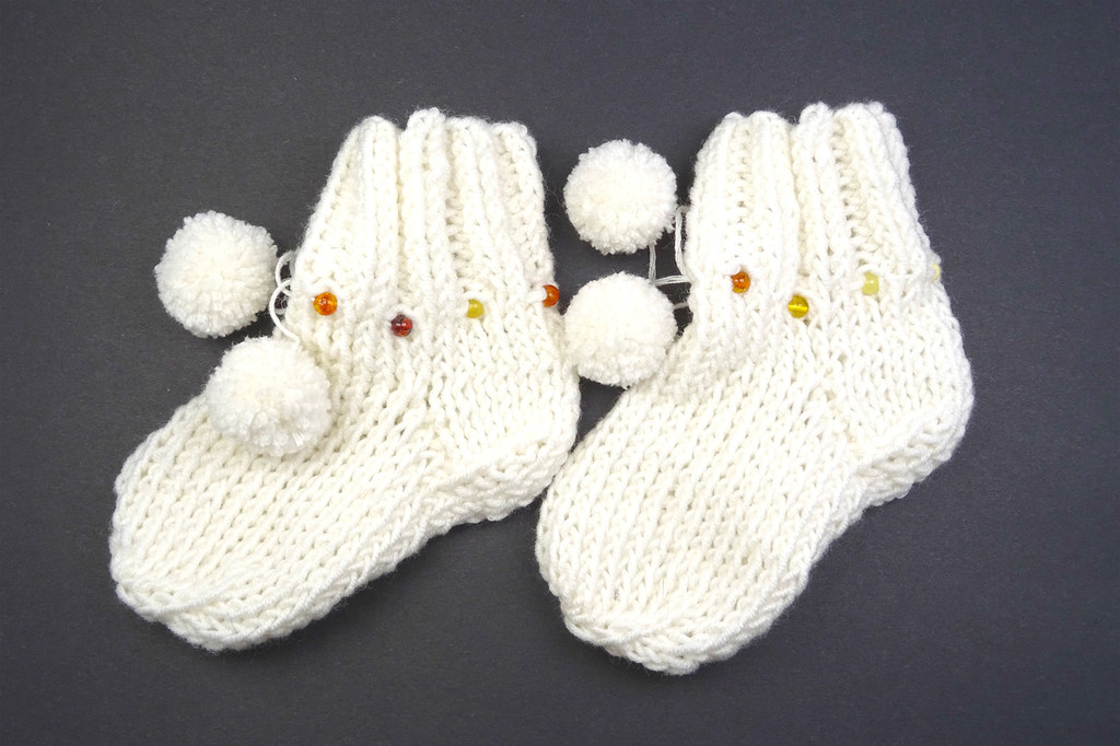 Merino wool baby socks with Baltic amber (Yellow)