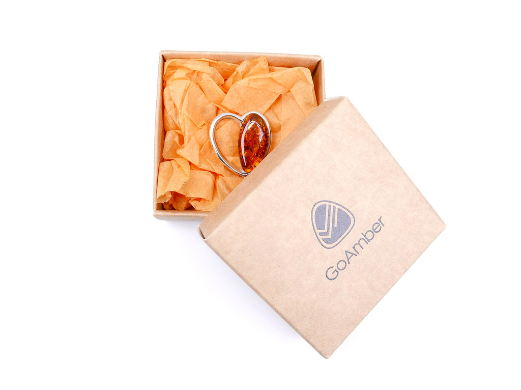Baltic amber heart-shaped pendant in sterling silver