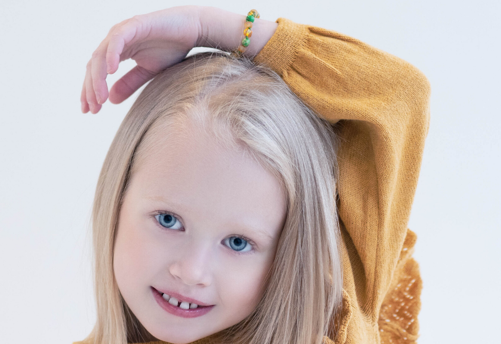 Children's Baltic amber bracelet featuring rounded honey amber and earthy jasper beads