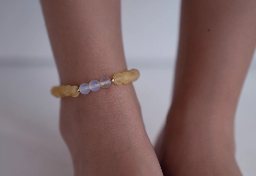 Adjustable Cancer Zodiac Bracelet for Boys and Girls – Handmade Baltic Amber Jewellery with Natural Moonstone Beads, a Safety-Style Screw Clasp and Adjustable Length from 15 to 19 cm
