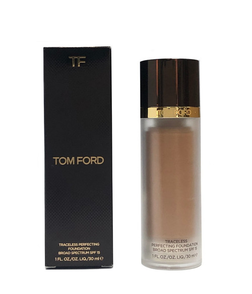 Tom Ford Traceless Perfecting Foundation SPF 15 1 oz / 30 ml 7.7 Honey