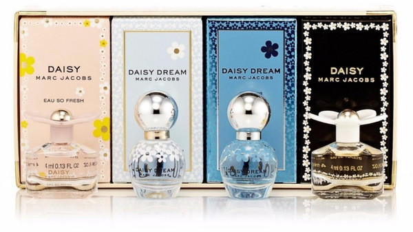 Marc Jacobs 4 Piece Variety Perfume Mini Set By Marc Jacobs