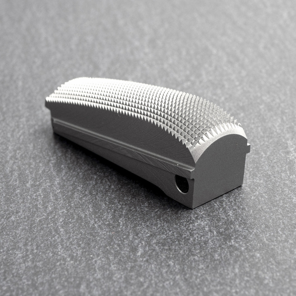 EGW Mainspring Housing Arched Checkered Stainless Steel NEW! # 11446