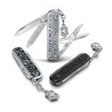 Zakmes, Victorinox, Classic SD Briljant, Carbon, 5f, doos