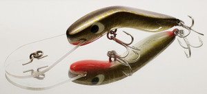 Deadly lure for Yellow Belly, Bass, Murray Cod, Flathead, Jacks, Barra etc.
Dives to 12-15ft, wide action and SUPER TOUGH.

Solid polyurethane.   VMC Hooks