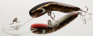 Deadly lure for Yellow Belly, Bass, Murray Cod, Flathead, Jacks, Barra etc.
Dives to 12-15ft, wide action and SUPER TOUGH.

Solid polyurethane.   VMC Hooks
