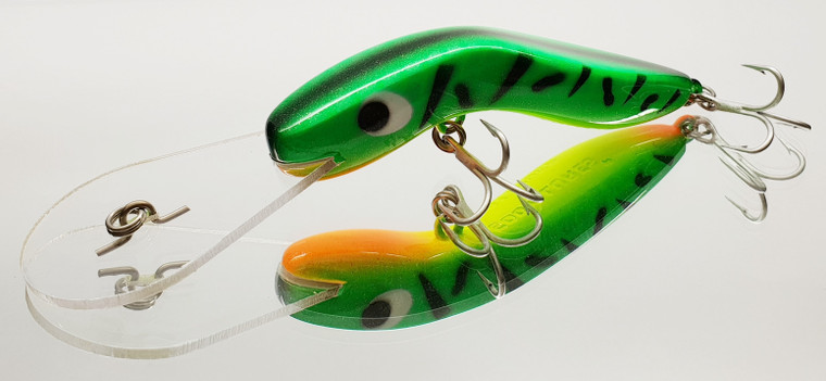 Deadly lure for Yellow Belly, Bass, Murray Cod, Flathead, Jacks, Barra etc.
Dives to 12-15ft, wide action and SUPER TOUGH.

Solid polyurethane.   VMC Hooks