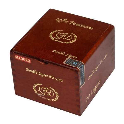La Flor Dominicana Double Ligero DL-452 Maduro 4 x 52 cigar