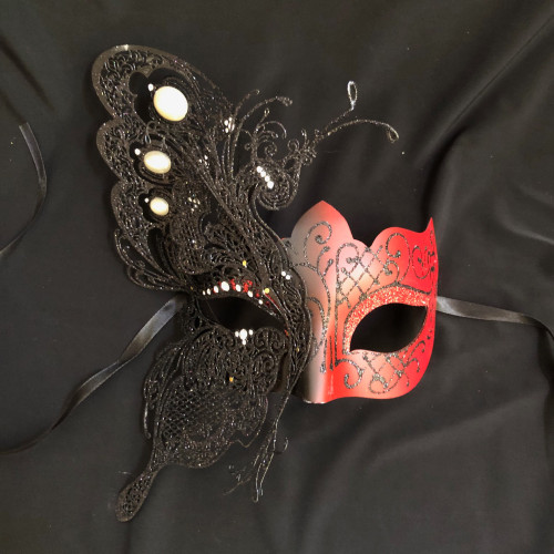 Butterfly mask red