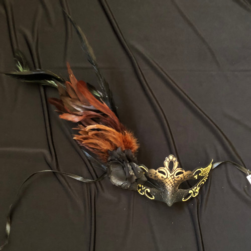 women's feather mask gold