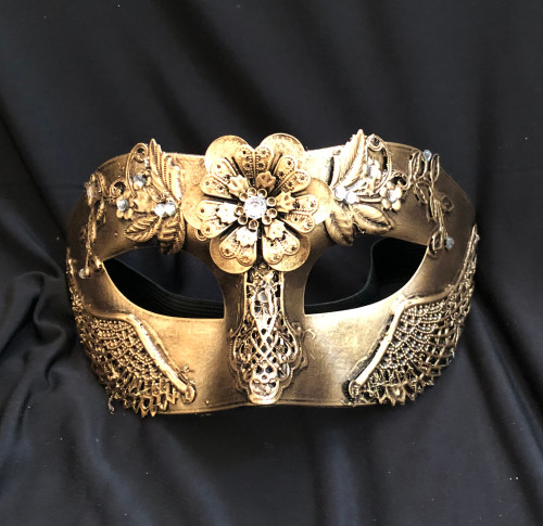 Roman costume mask gold