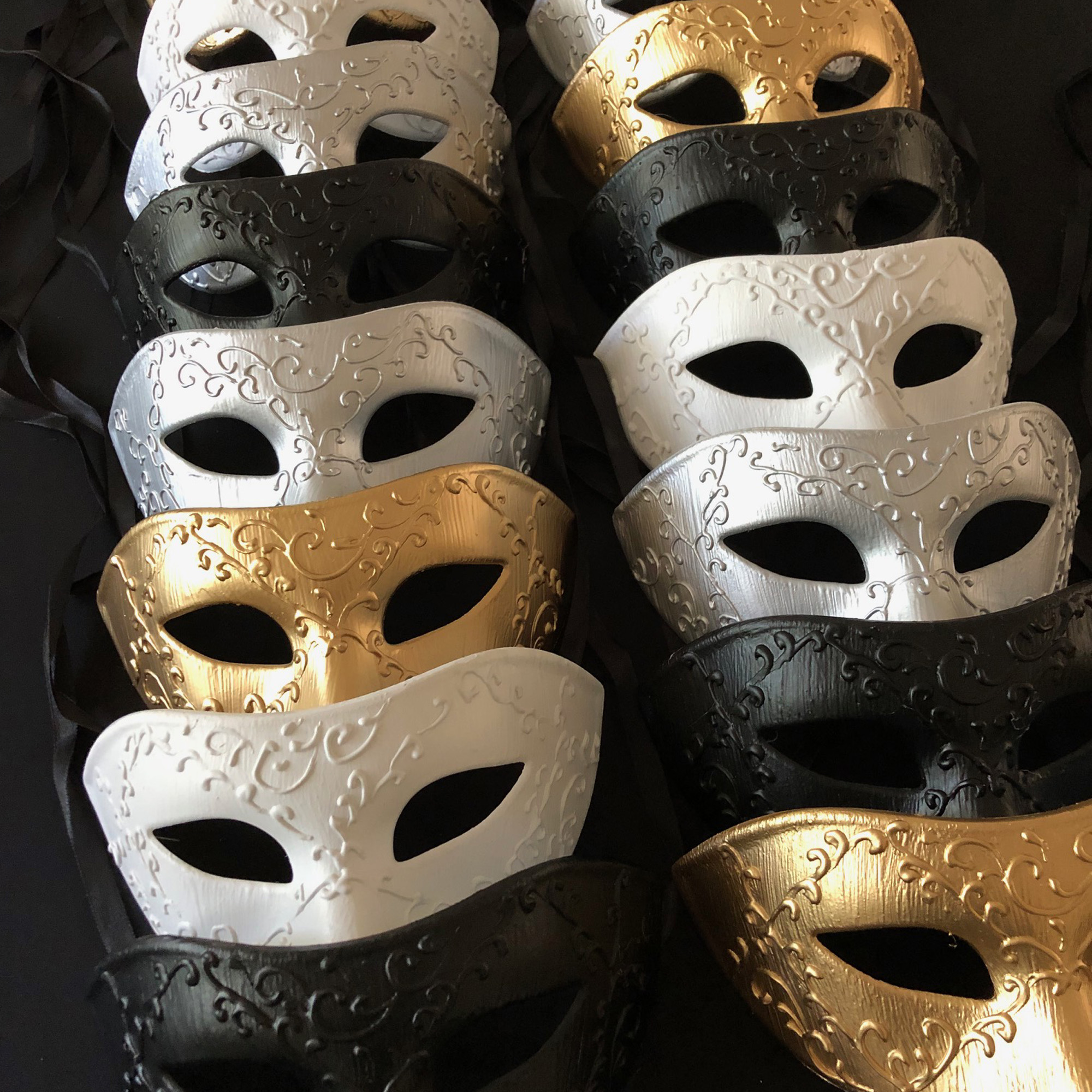 Masquerade Mask Party Pack 16 Masks Assorted Color