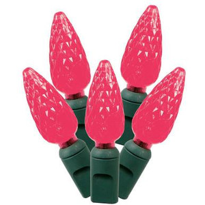 X4G8135 Vickerman - 34 ft 100-Light Outdoor Magenta LED C6 Christmas Light String - Green Wire