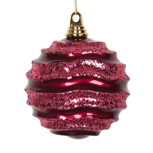 Vickerman 8" Fuchsia Candy Wave Ball features a candy and glitter finish to give this wave ball extra shine 